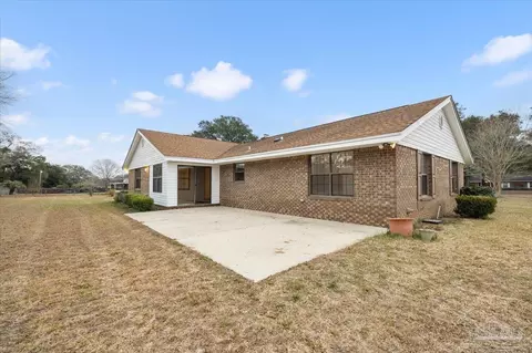 Exterior - 4962 Skipper Ln, Pace, FL 32571 photo 7 of 10