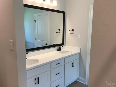 Bath - 4893 Brigenza St 4-d #4-D ( ), Pace, FL 32571 photo 1 of 3