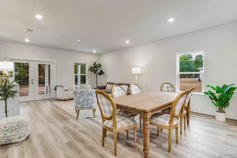 Dining - 5376 Cornwall Dr #LOT 72, Milton, FL 32583 photo 2 of 6