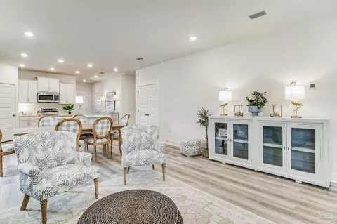 Dining - 5376 Cornwall Dr #LOT 72, Milton, FL 32583 photo 5 of 6
