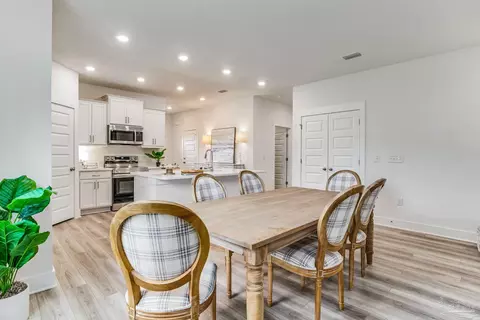 Dining - 5376 Cornwall Dr #LOT 72, Milton, FL 32583 photo 1 of 6
