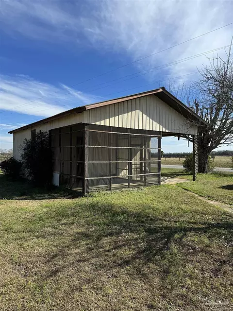 Exterior - 2100 Cobbtown Rd, Jay, FL 32565 photo 2 of 5