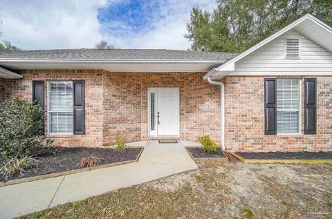 Exterior - 6724 Joy St, Milton, FL 32583 photo 2 of 9