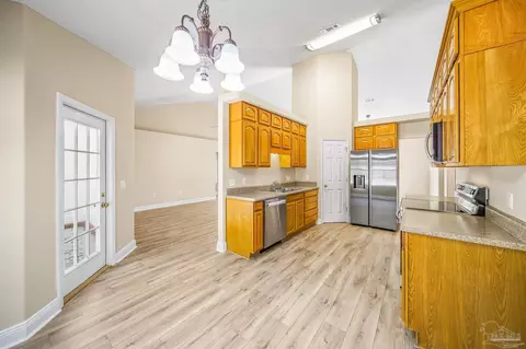 Kitchen - 6724 Joy St, Milton, FL 32583 photo 2 of 5