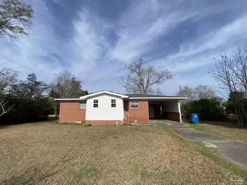 7731 Baptist Church Rd, Century, FL 32535