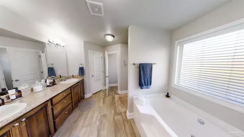 Bath - 2643 Piddlin Ln, Jay, FL 32565 photo 1 of 6