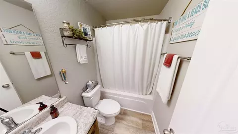 Bath - 2643 Piddlin Ln, Jay, FL 32565 photo 6 of 6