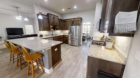 Kitchen - 2643 Piddlin Ln, Jay, FL 32565 photo 3 of 4