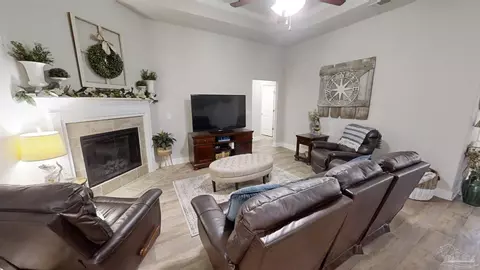 Living - 2643 Piddlin Ln, Jay, FL 32565 photo 2 of 8