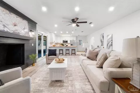 Living - 3060 Apache Dr, Pace, FL 32571 photo 4 of 6