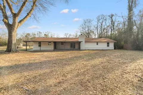 Exterior - 3060 Apache Dr, Pace, FL 32571 photo 6 of 13