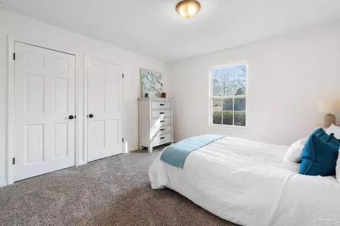 Bedroom - 3060 Apache Dr, Pace, FL 32571 photo 5 of 9