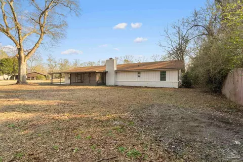 Exterior - 3060 Apache Dr, Pace, FL 32571 photo 7 of 13