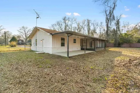 Exterior - 3060 Apache Dr, Pace, FL 32571 photo 5 of 13