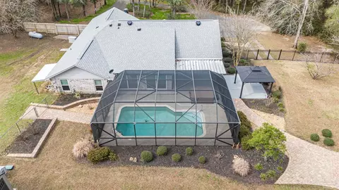 3720 Barkwood Ln, Cantonment, FL 32533