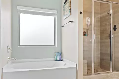 Bath - 2601 Elkhorn Dr, Pace, FL 32571 photo 5 of 5