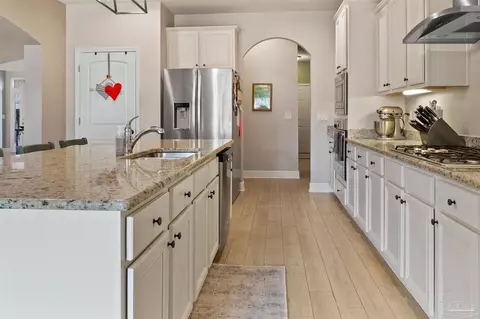 Kitchen - 2601 Elkhorn Dr, Pace, FL 32571 photo 4 of 4