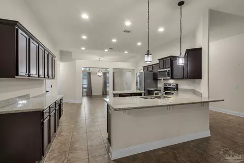 Kitchen - 5553 Mill Race Cir, Pace, FL 32571 photo 4 of 6