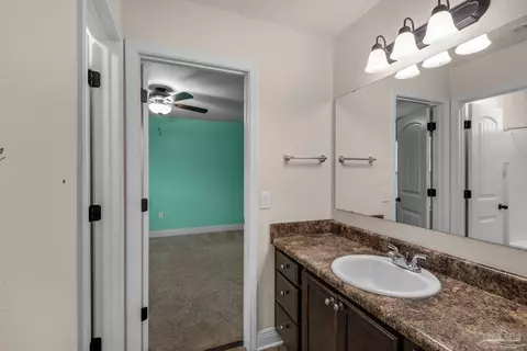 Bath - 5553 Mill Race Cir, Pace, FL 32571 photo 4 of 5