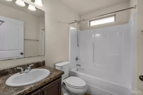 Bath - 5553 Mill Race Cir, Pace, FL 32571 photo 3 of 5