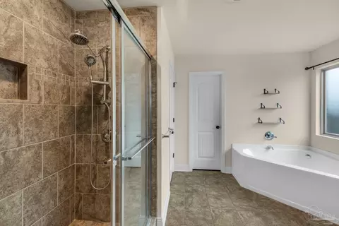 Bath - 5553 Mill Race Cir, Pace, FL 32571 photo 1 of 5