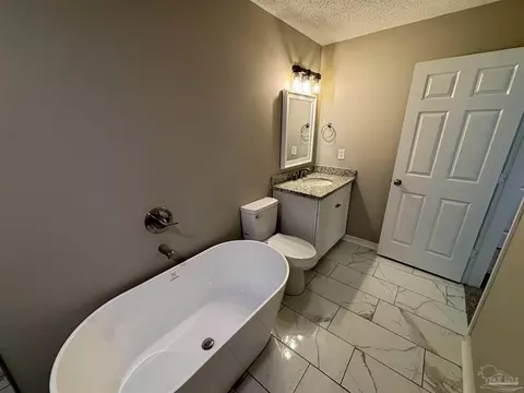 Bath - 4445 Thomastown Dr, Pace, FL 32571 photo 3 of 7