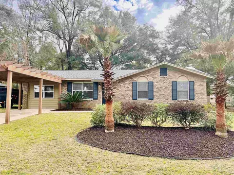 695 Deedra Ave, Pensacola, FL 32514