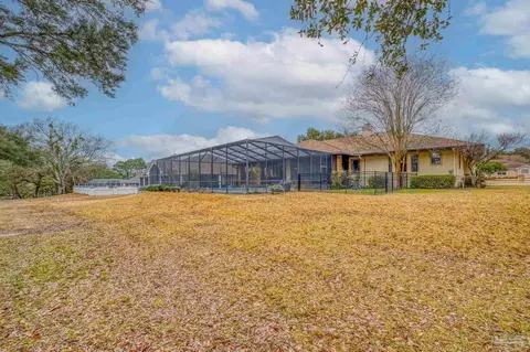 Exterior - 5497 Oakmont Dr, Pace, FL 32571 photo 13 of 15