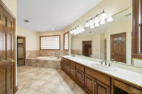 Bath - 5497 Oakmont Dr, Pace, FL 32571 photo 3 of 6