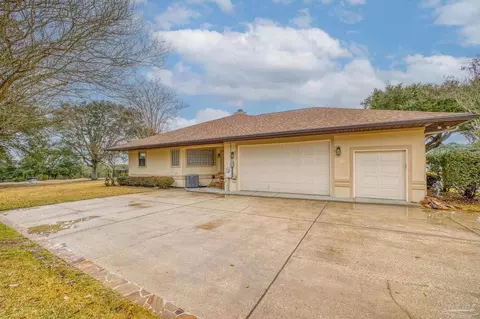 Exterior - 5497 Oakmont Dr, Pace, FL 32571 photo 2 of 15