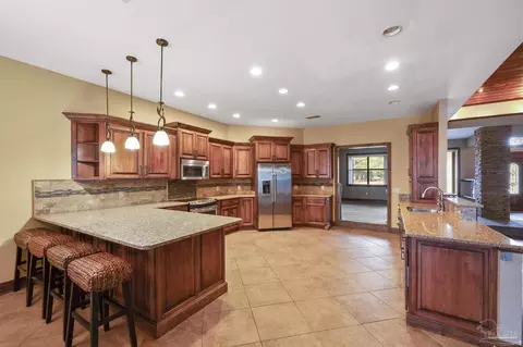 Kitchen - 5497 Oakmont Dr, Pace, FL 32571 photo 2 of 4