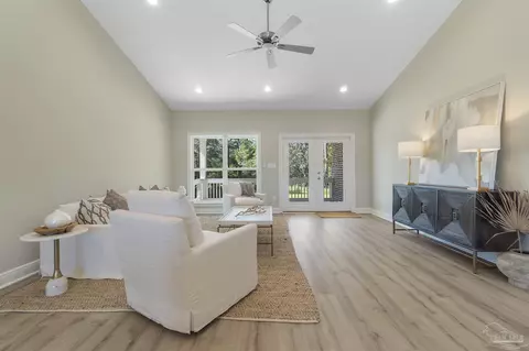 2121 Anna Ct, Milton, FL 32583 photo 11