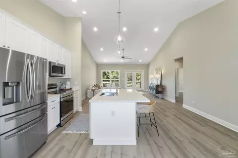 2121 Anna Ct, Milton, FL 32583 photo 6