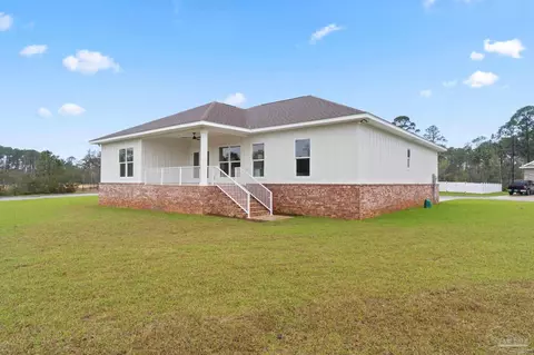 Exterior - 2153 Trevor Cir, Milton, FL 32583 photo 6 of 6