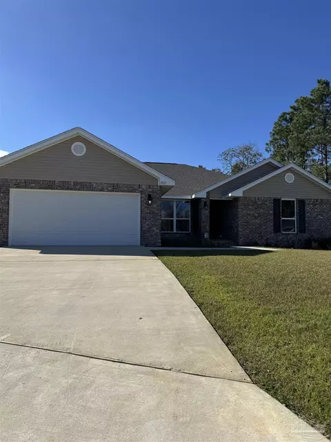 1811 Sunset Maple Rd #28B, Cantonment, FL 32533