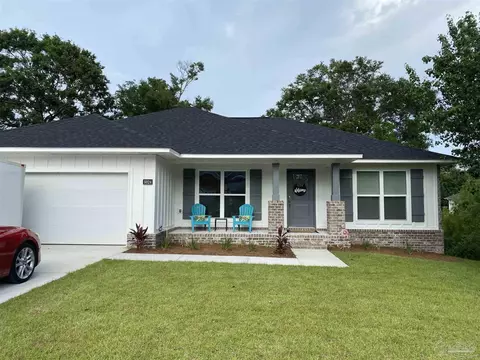 9824 Crestmont Cir, Pensacola, FL 32514