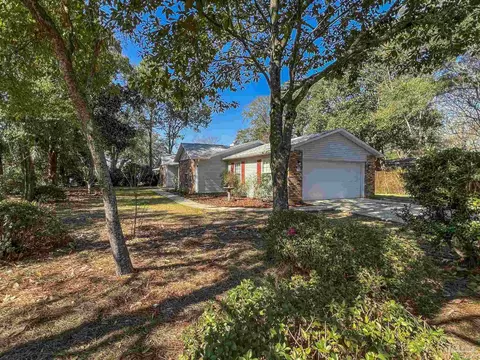 130 High Pines Pl, Pensacola, FL 32503