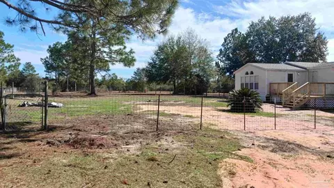 10038 Charlois Rd, Milton, FL 32583 photo 4