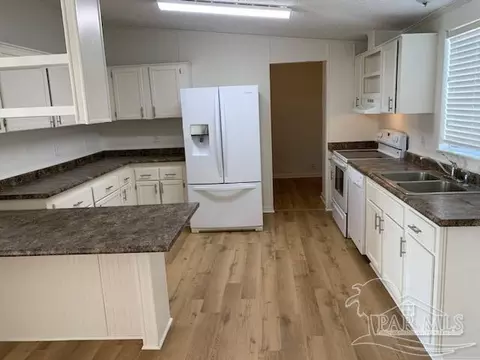 10038 Charlois Rd, Milton, FL 32583 photo 7