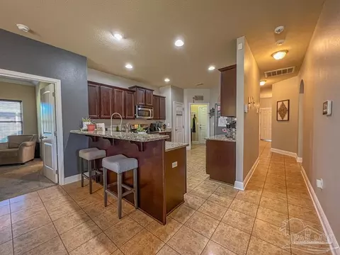 Kitchen - 5933 Palermo Dr, Pace, FL 32571 photo 4 of 5