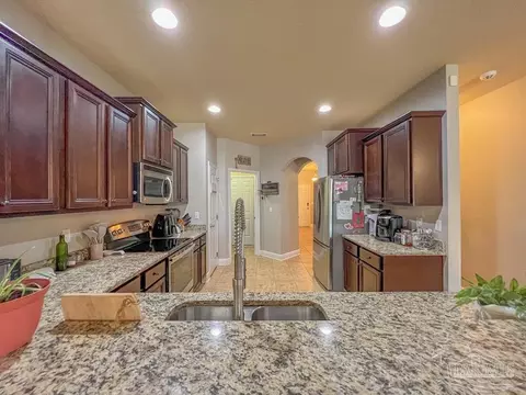 Kitchen - 5933 Palermo Dr, Pace, FL 32571 photo 5 of 5