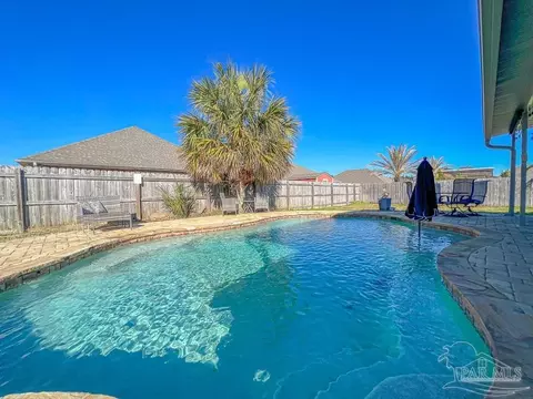 Exterior - 5933 Palermo Dr, Pace, FL 32571 photo 5 of 7