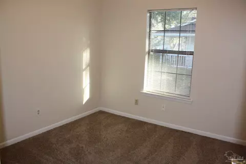 5541 Chipper Ln, Pace, FL 32571 photo 11