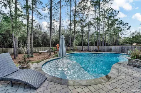 144 Camellia Ct, Freeport, FL 32439