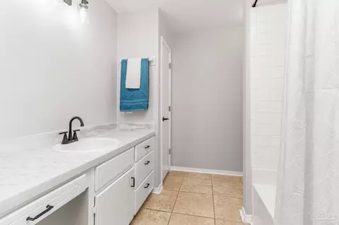 Bath - 1655 Eagle Ter, Cantonment, FL 32533 photo 4 of 7