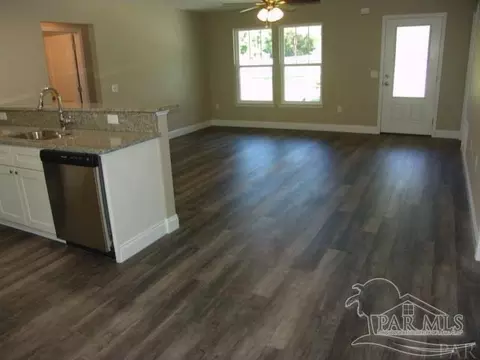 6764 North Ave, Milton, FL 32570 photo 4