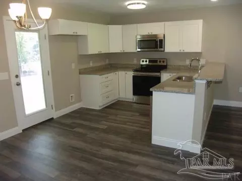 6764 North Ave, Milton, FL 32570 photo 3