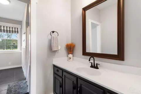 Bath - 5741 Hall Rd, Jay, FL 32565 photo 6 of 7