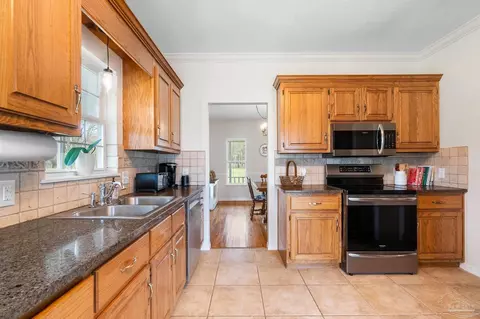 Kitchen - 5741 Hall Rd, Jay, FL 32565 photo 2 of 3
