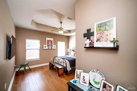 Bedroom - 5197 Parkside Dr, Pace, FL 32571 photo 4 of 6